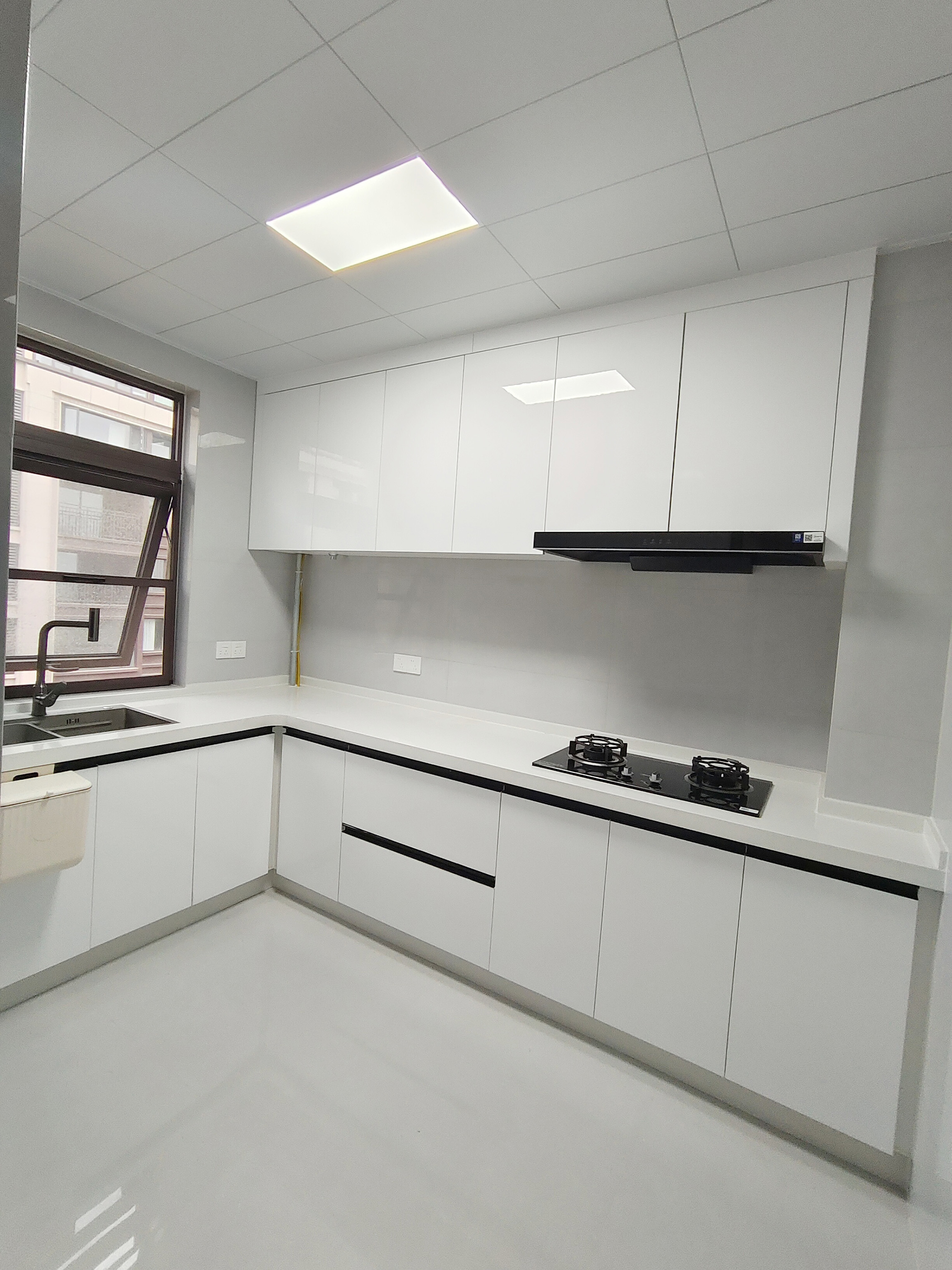 王培培(软装中)-硬装9W，最满意的就是我家全屋定制的柜子-20251107144910-20251107144913_(1)