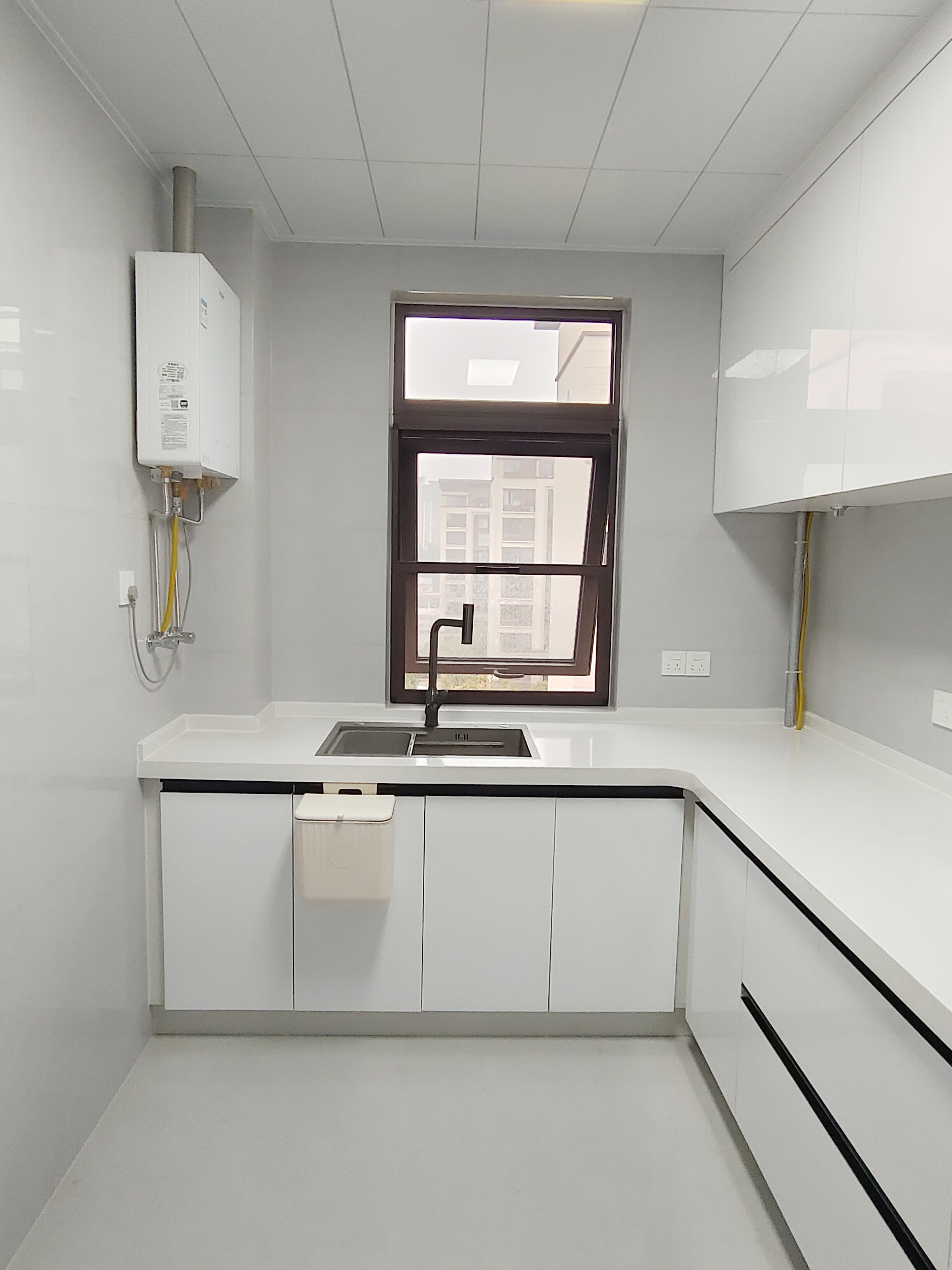 王培培(软装中)-硬装9W，最满意的就是我家全屋定制的柜子-20251107144910-20251107144914